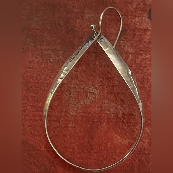 Silpada Jewelry - SINGLE EARRING ONLY: Silpada Do The Twist Earring on French Wire Drop